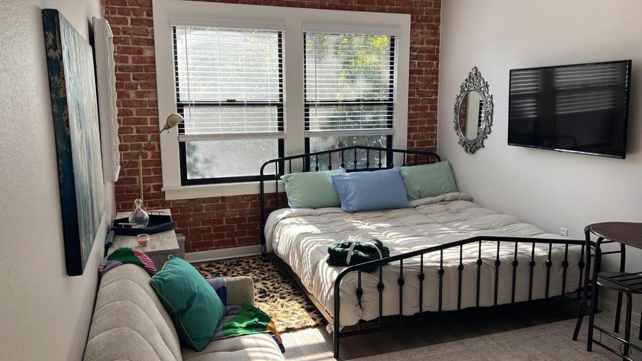 Apartment Newlodge East Hollywood Retreat *